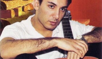 شادمهر عقیلی پر پرواز
