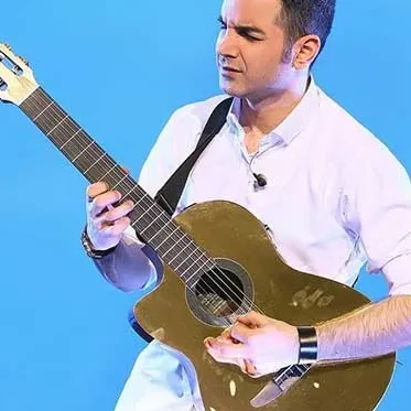 دانلود آهنگ محسن یگانه عید هر سال 1 محسن یگانه عید هر سال