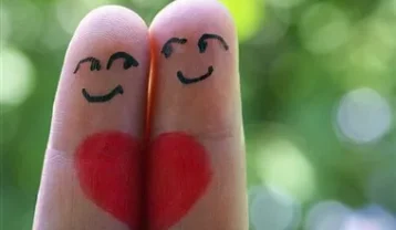 نوش آفرین عاشق ندیده