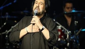دانلود آهنگ شهرام شب پره وقتی که دستای تو خونمون در میزنه (اجرای زنده) شهرام شب پره وقتی که دستای تو خونمون در میزنه (اجرای زنده)